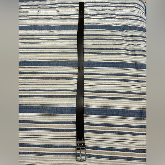 Tommy Hilfiger belt - Picture 2 of 3